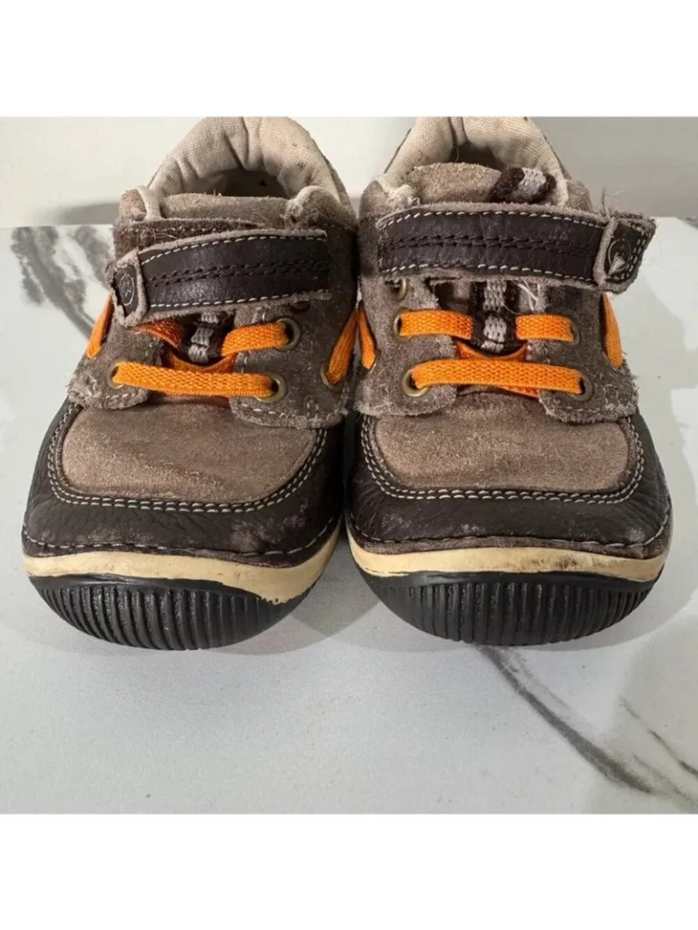 Stride Rite Brown Leather & Suede Sneaker Tennis Shoes 5.5